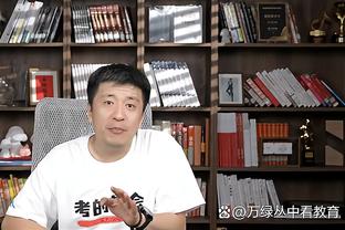 可怜的波普❗纽卡零下3度，门将波普终场前一次扑救给整伤了❗